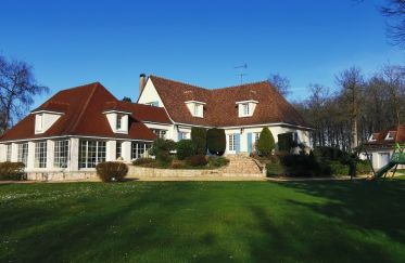 House 8 rooms of 185 m² in Mesnils-sur-Iton (27240)