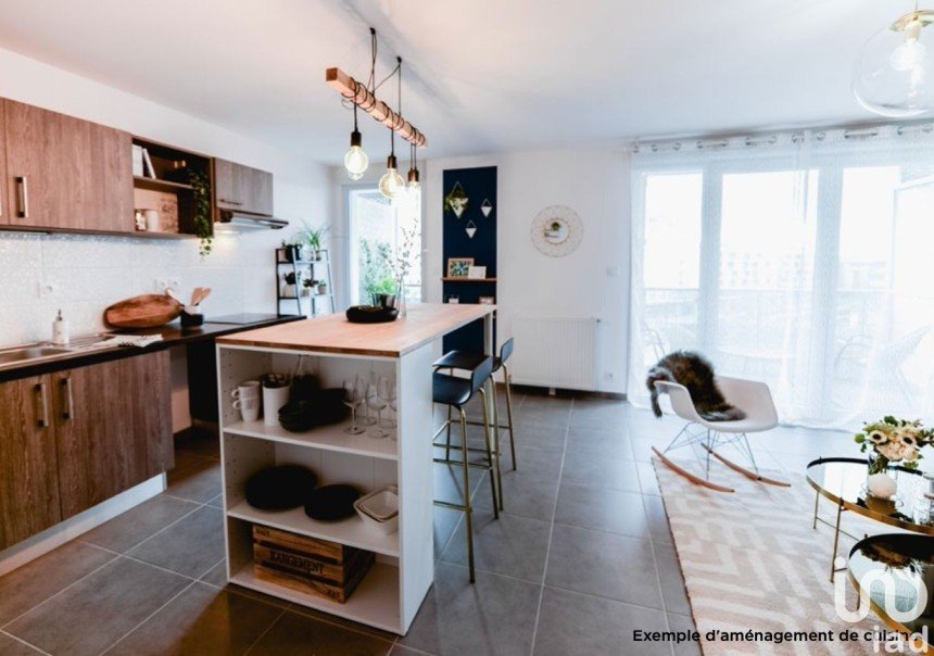 Appartement 4 pièces de 83 m² à Tourcoing (59200)