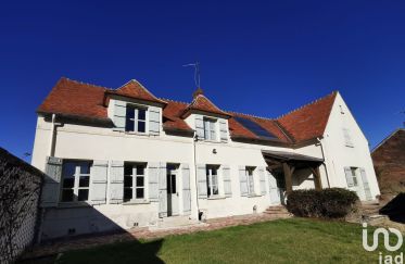House 9 rooms of 290 m² in Chevrières (60710)