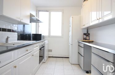 Apartment 3 rooms of 66 m² in Le Havre (76620)