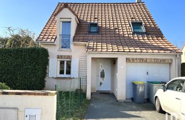 House 6 rooms of 97 m² in Combs-la-Ville (77380)