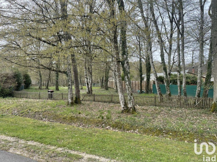 Terrain de 1 474 m² à Bazoches-sur-le-Betz (45210)