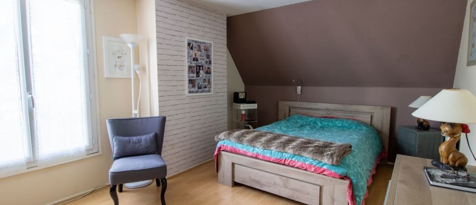 House 7 rooms of 138 m² in Sucy-en-Brie (94370)
