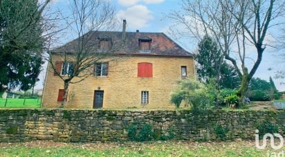 House 8 rooms of 190 m² in Sarlat-la-Canéda (24200)