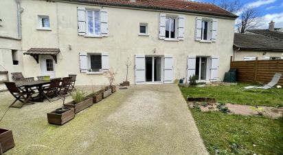 Town house 4 rooms of 101 m² in Penchard (77124)