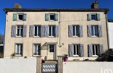 Maison 5 pièces de 190 m² à Saint-Pardoux (79310)