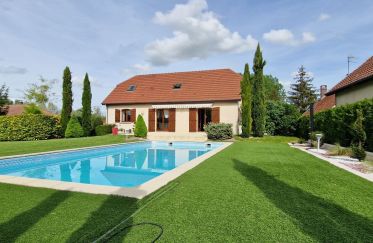 House 5 rooms of 156 m² in Savières (10600)