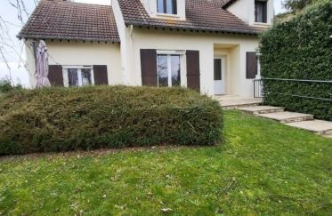 House 7 rooms of 173 m² in Maillot (89100)