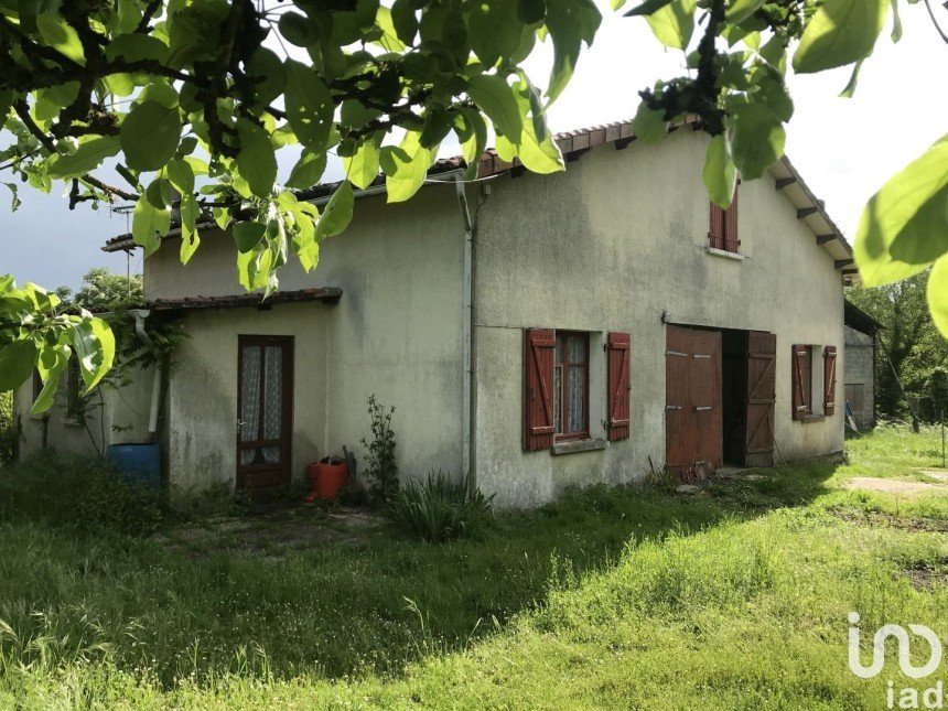 Country house 6 rooms of 134 m² in PORCHERESSE (16250)