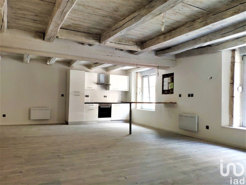 Appartement 3 pièces de 91 m² à Champlitte (70600)