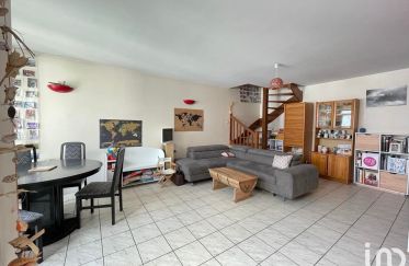 Apartment 3 rooms of 69 m² in Compiègne (60200)