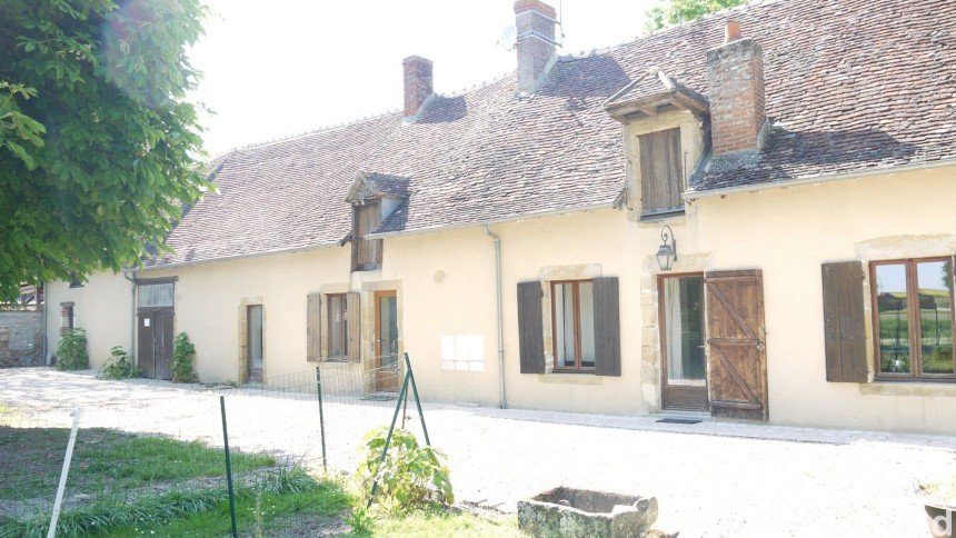 House 4 rooms of 148 m² in Levroux (36110)