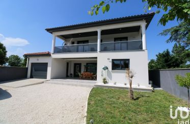 House 6 rooms of 150 m² in Bonson (42160)