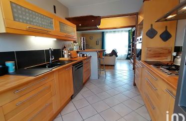 Apartment 3 rooms of 76 m² in Valence (26000)