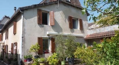 House 5 rooms of 159 m² in Orthez (64300)