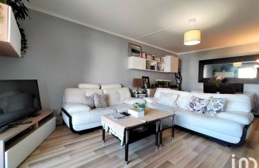 Appartement 3 pièces de 66 m² à Évry (91000)
