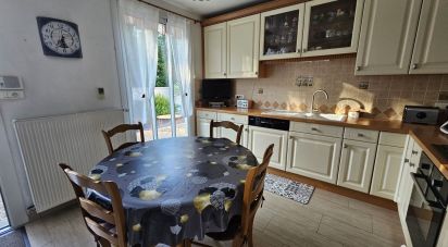 House 4 rooms of 90 m² in Ruelle-sur-Touvre (16600)