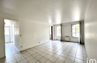 Appartement 2 pièces de 51 m² à Élancourt (78990)