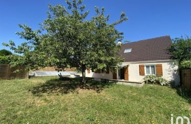 House 6 rooms of 130 m² in Maintenon (28130)