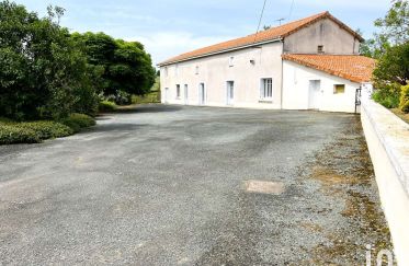 Maison 4 pièces de 142 m² à Mazières-en-Gâtine (79310)