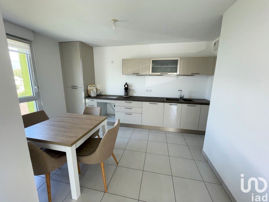 Appartement 3 pièces de 69 m² à Saint-Martin-d'Hères (38400)