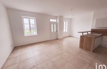 House 3 rooms of 71 m² in Margny-lès-Compiègne (60280)