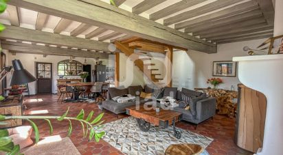 House 7 rooms of 165 m² in Lumigny-Nesles-Ormeaux (77540)