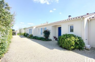 Maison 4 pièces de 148 m² à Saint-Hilaire-la-Palud (79210)
