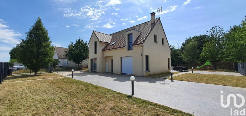 Maison 6 pièces de 163 m² à Moisenay (77950)