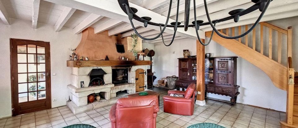 House 12 rooms of 316 m² in Ville-sous-Anjou (38150)