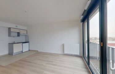 Apartment 1 room of 29 m² in Bondy (93140)