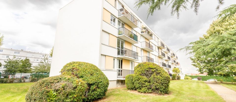 Appartement 3 pièces de 68 m² à Viry-Châtillon (91170)