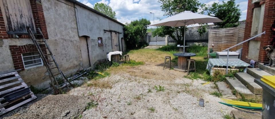 Bar of 355 m² in Montbard (21500)