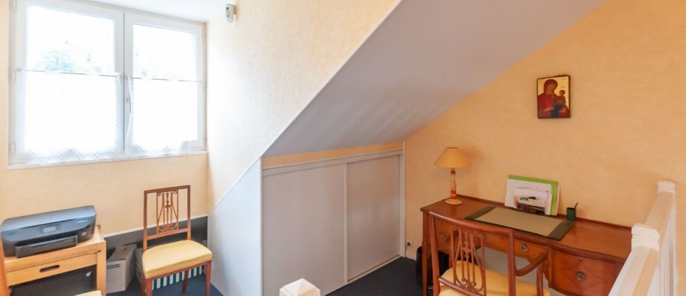 Maison 6 pièces de 141 m² à Louveciennes (78430)