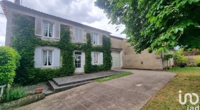 House 4 rooms of 120 m² in Balzac (16430)