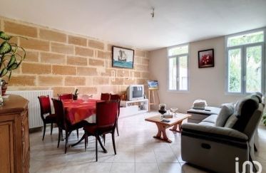 House 4 rooms of 157 m² in Saint-Seurin-sur-l'Isle (33660)