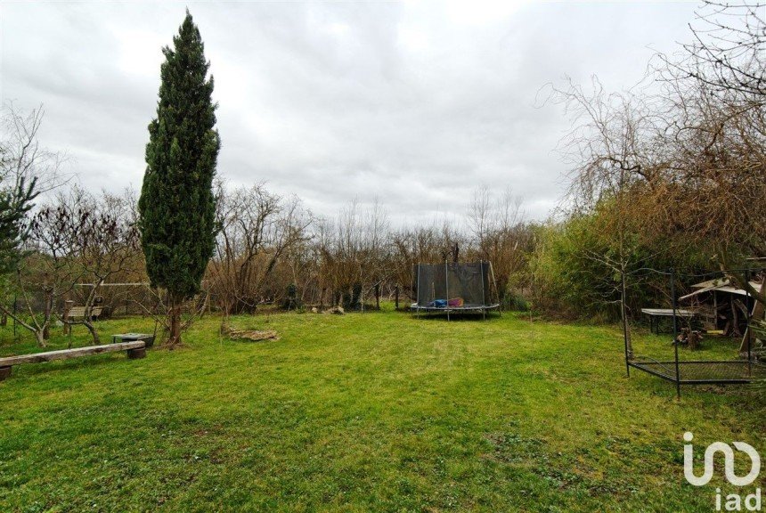 Land of 550 m² in Ollainville (91340)