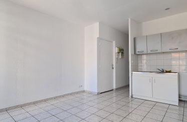 Appartement 3 pièces de 43 m² à Marseille (13004)