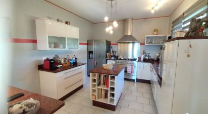 House 5 rooms of 145 m² in Pineuilh (33220)