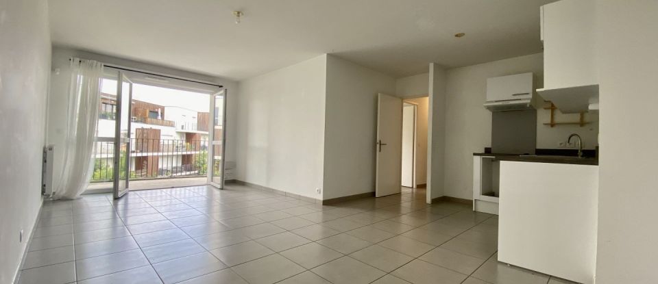 Appartement 4 pièces de 80 m² à Bordeaux (33300)