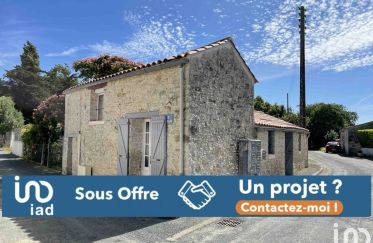 House 3 rooms of 56 m² in Saint-Benoist-sur-Mer (85540)