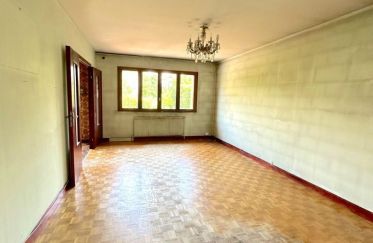 House 5 rooms of 104 m² in Bondy (93140)