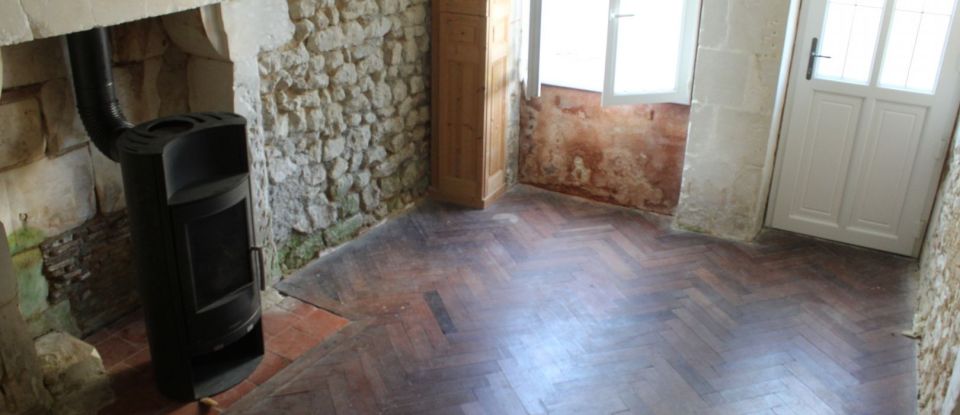 House 4 rooms of 75 m² in Charnizay (37290)