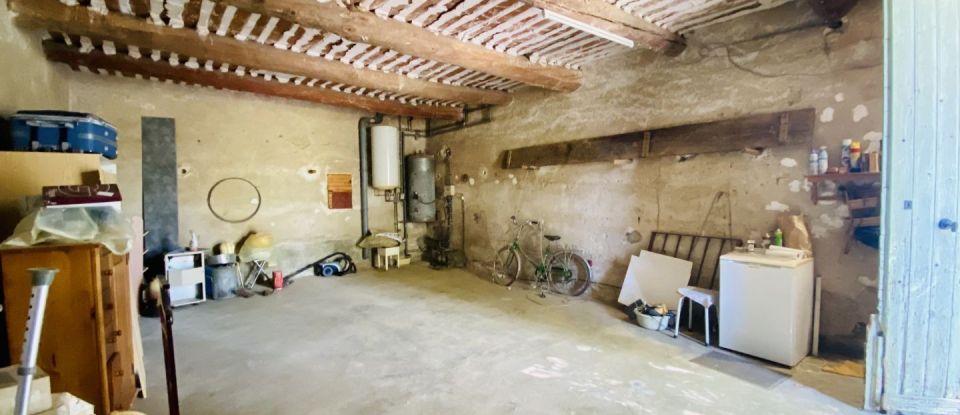 Maison 5 pièces de 235 m² à Pernes-les-Fontaines (84210)