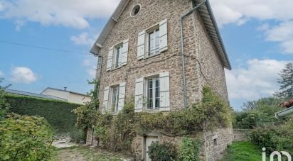 House 5 rooms of 135 m² in Lizy-sur-Ourcq (77440)
