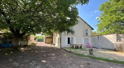 House 12 rooms of 280 m² in Bourdeilles (24310)