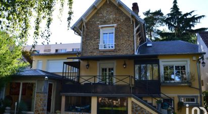 Maison 7 pièces de 145 m² à Clichy-sous-Bois (93390)