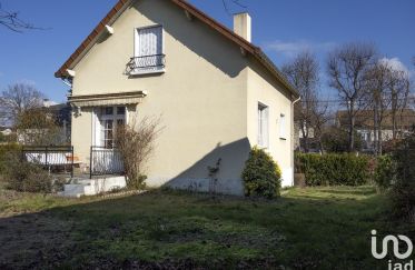 House 4 rooms of 74 m² in Beauchamp (95250)