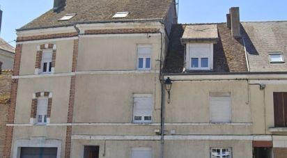 Immeuble de 248 m² à Château-Renault (37110)