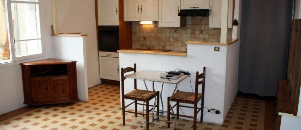 Appartement 4 pièces de 78 m² à Gréoux-les-Bains (04800)